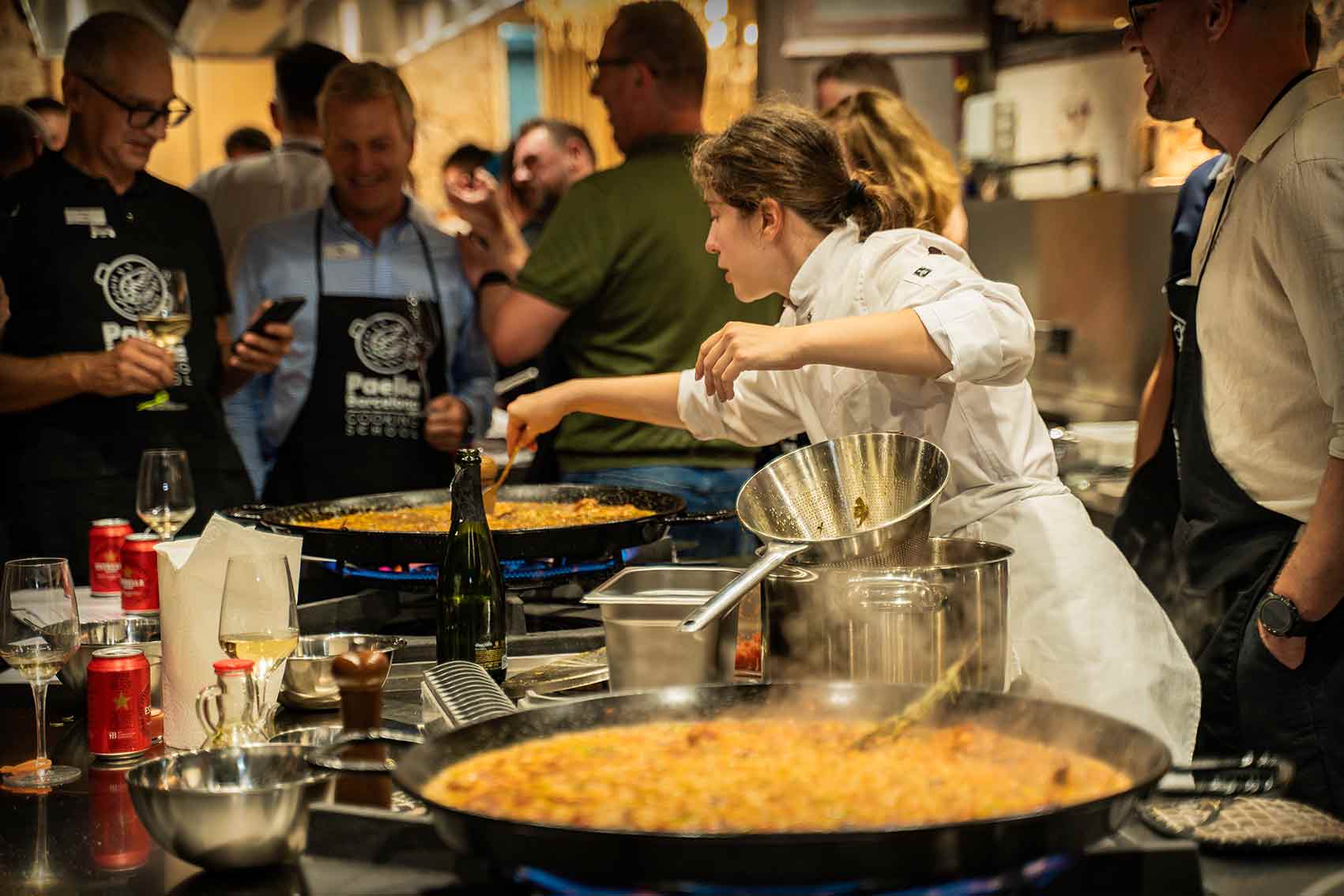 Paella cooking class barcelona