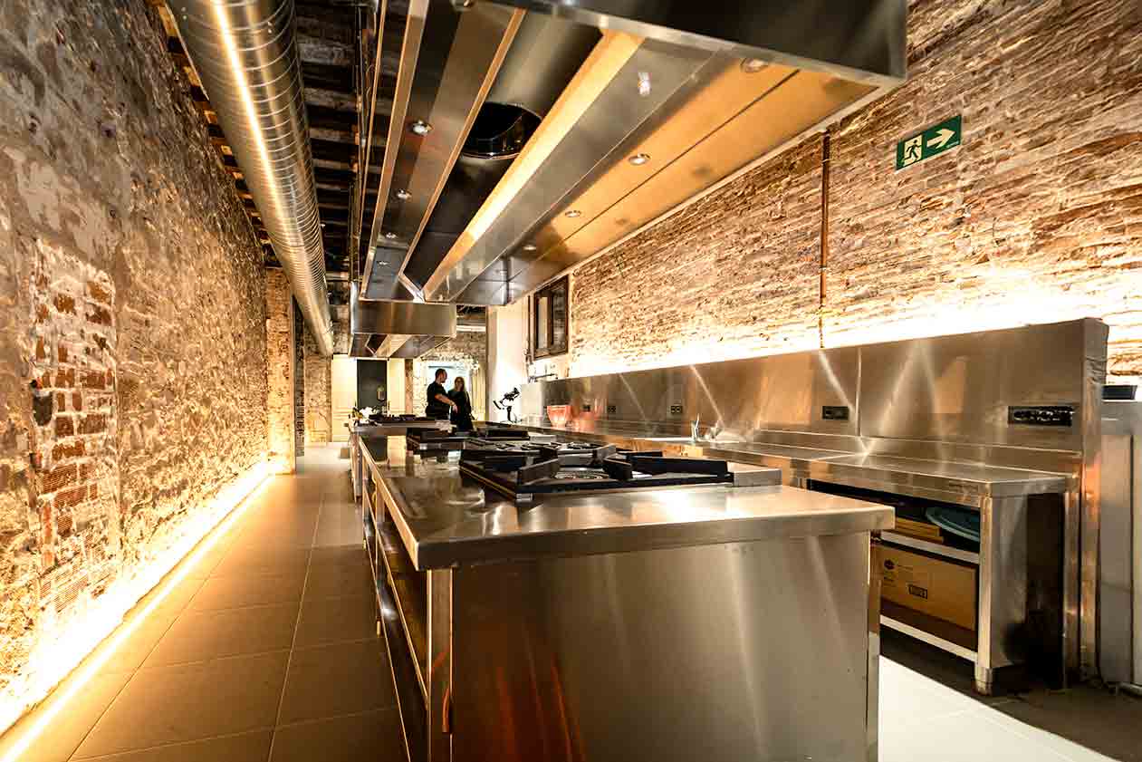 Team Building de culinario en Barcelona, actividades para grupos y equipos de empresas