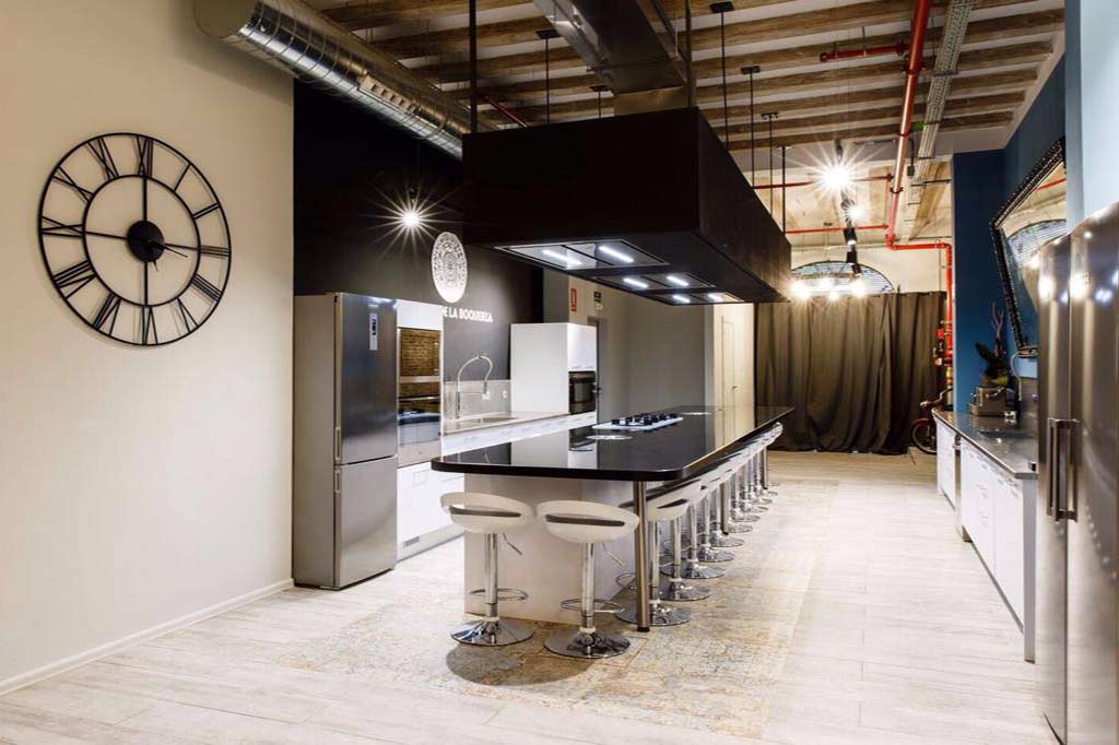 Team Building de cocina en Barcelona, actividades para grupos y equipos de empresas