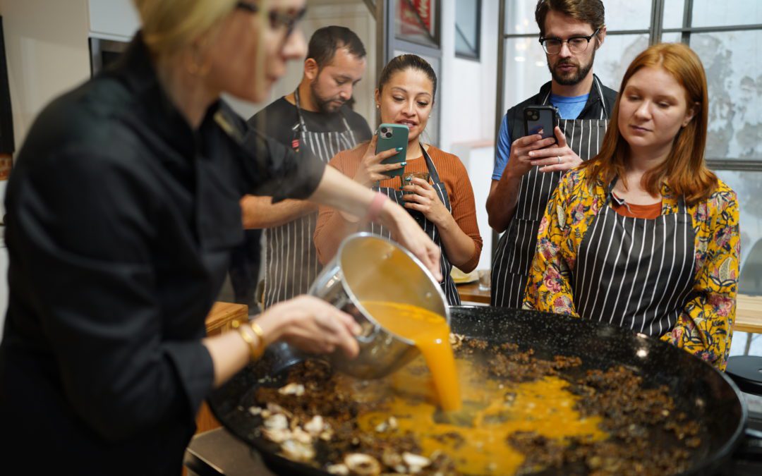 Paella cooking classes in barcelona